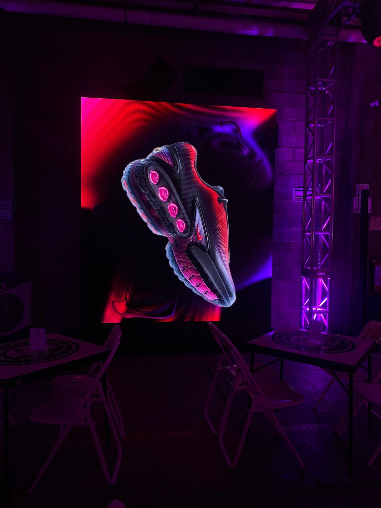Nike, image 4